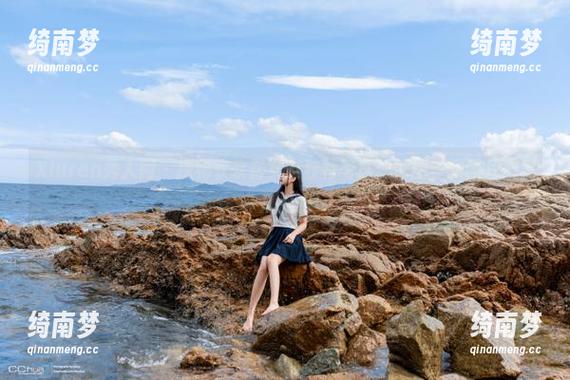 Xiuren秀人网 - 探秘软软酱女友独特写真，原图多张图片展现非凡魅力！