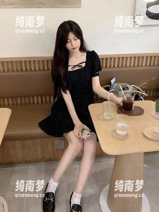 Xiuren秀人网 - 笑哭了！陆萱雅温柔私拍合集中的另类幽默与趣味！