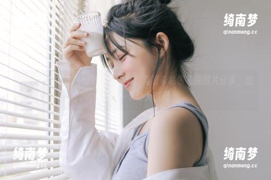 YouMi尤蜜荟-周妍希 YouMi尤蜜荟 - 绽放经典之美:周妍希私房礼服图片分享,定格每一个动人瞬间