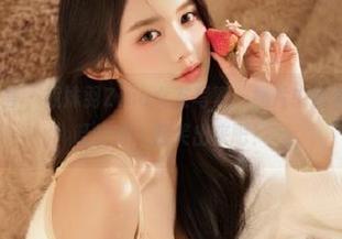 YouMi尤蜜荟 - 战姝羽Zina女友写真：照片中藏着的小秘密，赶快来一起笑出来吧！