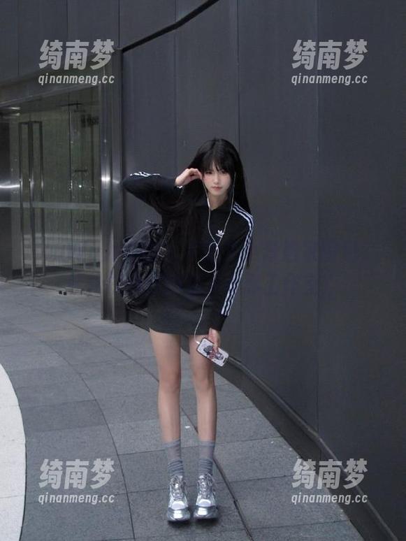 YouWu尤物馆-艾小青 YouWu尤物馆 - 下载艾小青居家图包,轻松打造你的私人摄影工作室!
