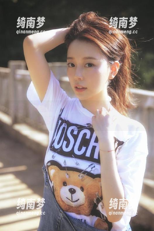 突破次元壁的ZinieQ，高清COS让JK角色活灵活现，趣味横生！