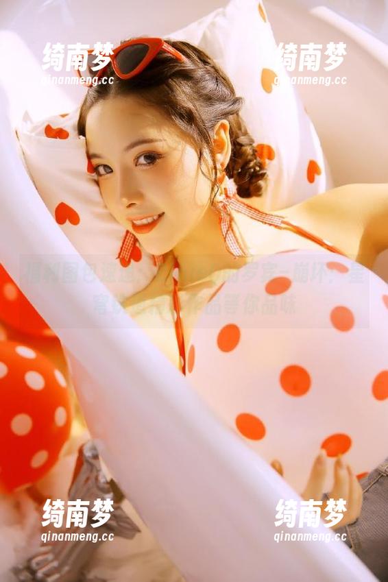 福利图包速递：ZinieQ的罗宾–崩坏：星穹铁道精彩作品等你品味