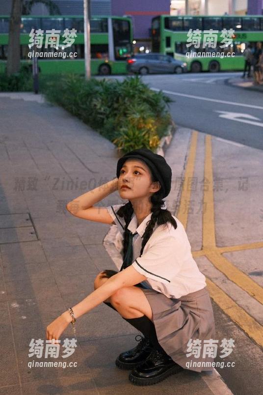 精致“ZinieQ体操服”写真原图合集，记载每一个瞬间的激情与活力