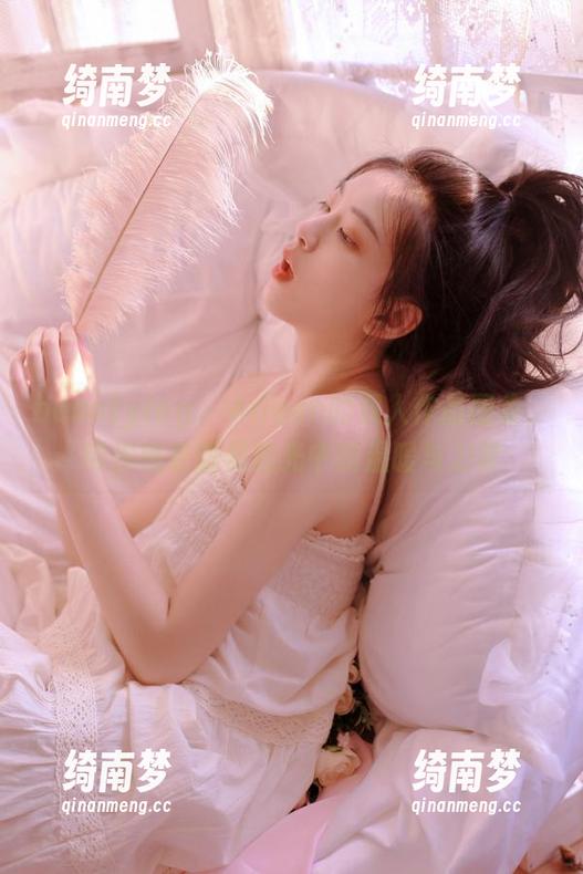 beautyleg - Aileen的双人作品图集，带你感受甜美时光中的温暖与力量