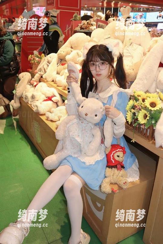 beautyleg - Anita红裙摄影作品，全新美图回归，让你心动不已！