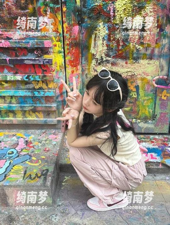beautyleg - ChiChi护士的写真图集，记录下她不一样的职业魅力与风采