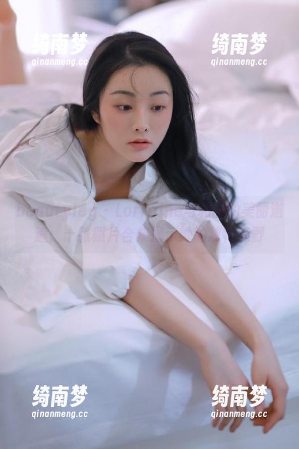 beautyleg-Lorraine beautyleg - Lorraine与和服的美丽邂逅:十张照片合集揭示她的独特视野