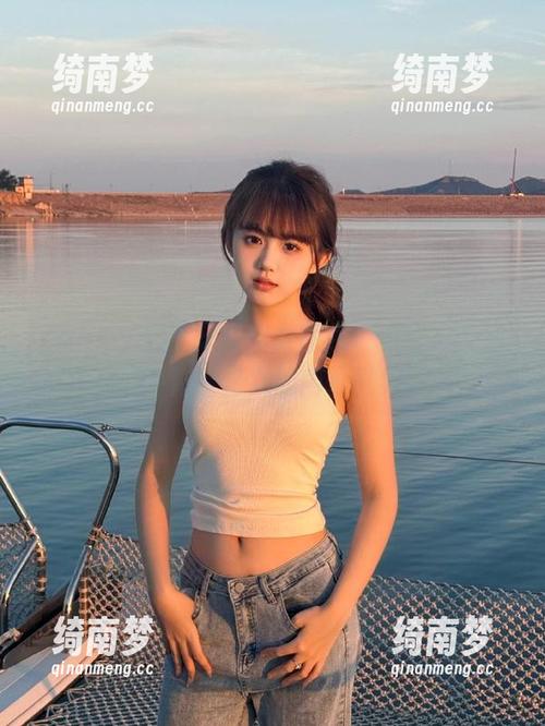 pans - 精选安妮修女图包：在光影交错中体验修女的内心世界