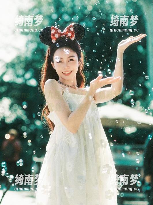 pans - 小九红裙摄影集，精彩套图尽在此处，快来下载！