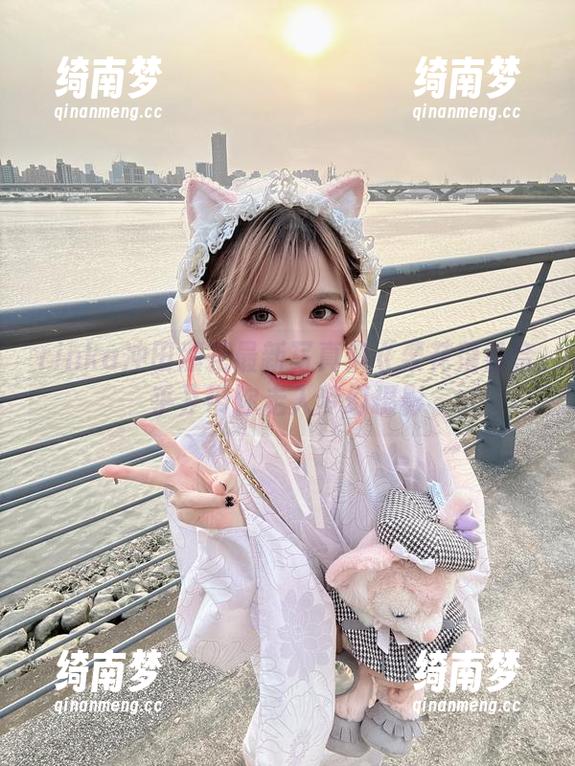 rinka冲田凛花 rinka冲田凛花最新写真集《栗花落香奈乎》带你走入梦幻摄影