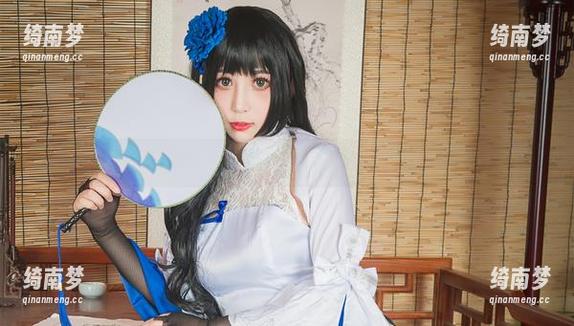 w黑米粥w的世界：带你领略她清纯作品中的每一张原图