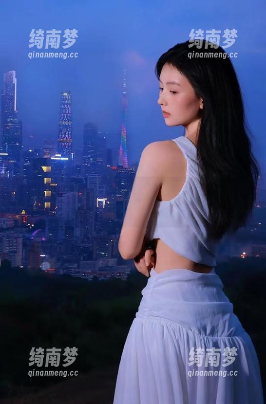 丽柜 - 兔子与浴缸结合的唯美作品，带来让人心动的绝佳美图盛宴