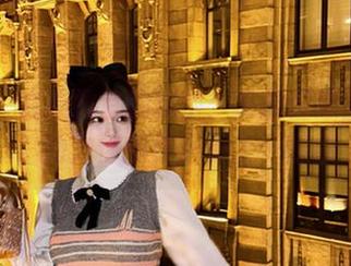 丽柜 - 心心教室的秘密：高颜值原图资源，助力你的作品更上一层楼