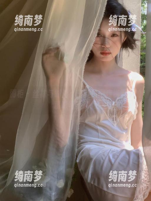 丽柜 - 丝袜与时尚：王欣竹图库资源中的精彩写真瞬间