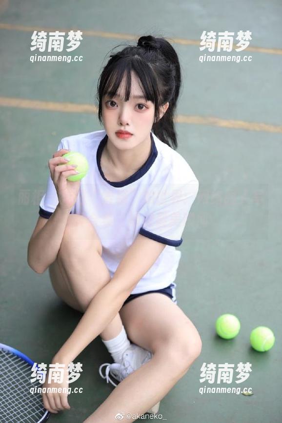 丽柜 - 走进“雪糕”的世界：网络丽人写真合集，捕捉最美瞬间