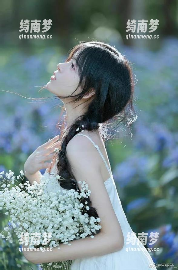 丽柜 - 追寻美好：黄芬少女全套写真带你走进她的内心世界
