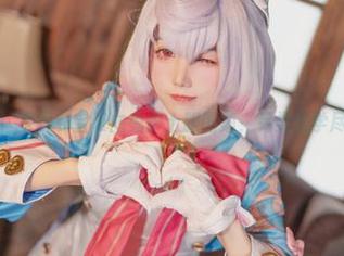 福利到位：乖乖衣宝吸血鬼护士服图集，另类美学尽在其中！