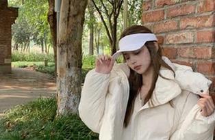 微密圈 - 无圣光的迷人套图：看看于芷晴女王如何定义真正的时尚与优雅