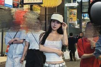 探索亚马逊鲶鱼的忍者主题写真，令人惊叹的图片背后隐藏的艺术故事