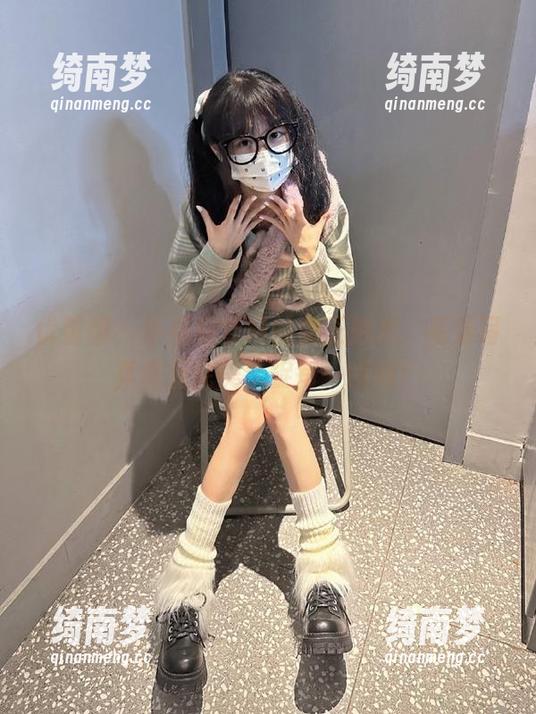 优星馆 - 小祸祸管珂的女王魅力，高清写真作品完美捕捉每一瞬间！