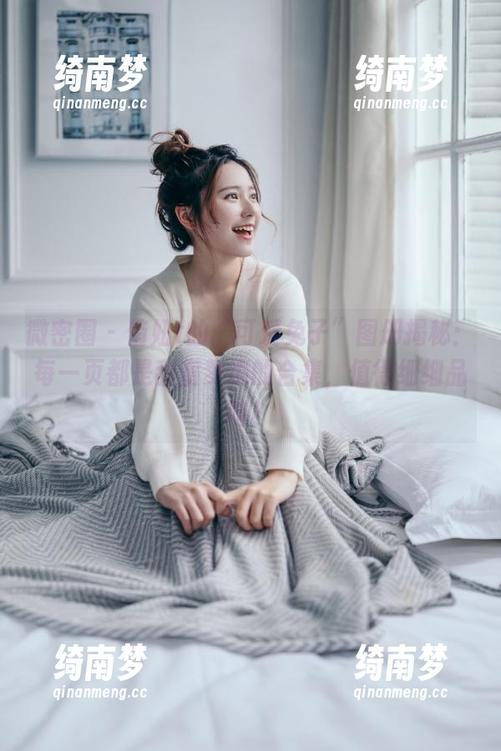 微密圈 - 俏妞t的“可爱兔子”图册揭秘：每一页都是甜蜜梦境的合集，值得细细品味！