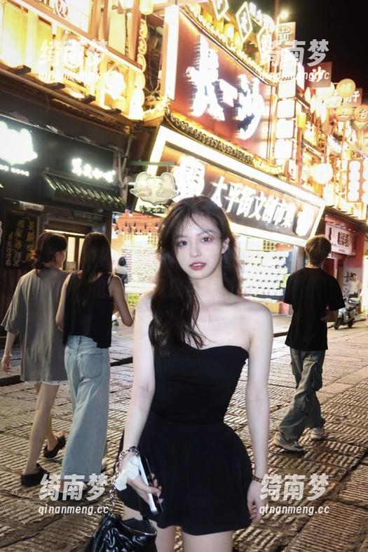 克拉女神-吕佳 克拉女神 - 吕佳短裙定制图集,带来别样的青春气息与清新感!