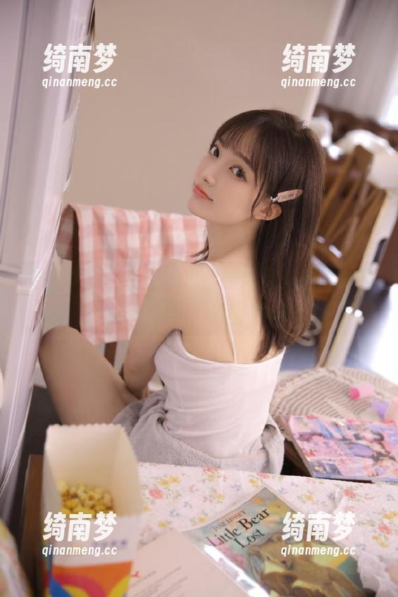 克拉女神 - 静宜旗袍优雅瞬间：原图与图册记录每个动人Pose
