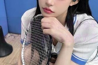 克拉女神 - 在颖儿姐姐的图包分享中，探索她的摄影艺术与创意灵感
