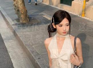兔玩映画蓝色女仆合集下载：这画面真让人笑出声！