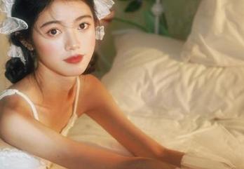 全新视觉盛宴！兔玩映画的最新写真集展现真人猫猫女友