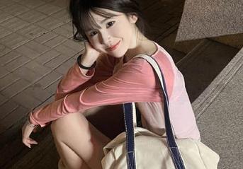 在线合集上线！兔玩映画黑丝制服少女的风格之旅，尽在你掌握