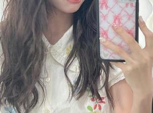 亲密接触：凉凉子rioko的吉他妹妹2.0高清写真分享，让你心动不已！