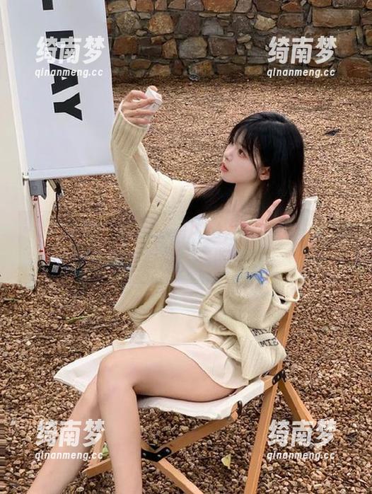 初夏女神-安妮 初夏女神 - 私房泳装风情,安妮图片让你领略夏日的无限可能