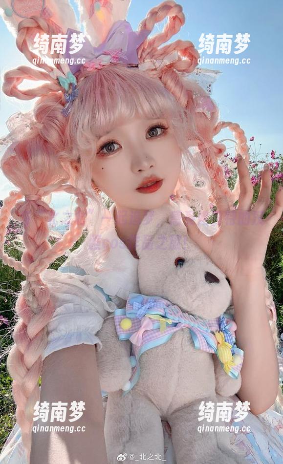 与“北之北”一起追梦，感受她独特的汉服cos作品之旅！