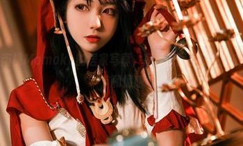 在线体验南桃Momoko的居家写真，高清原图呈现生活的每一处细节和情感