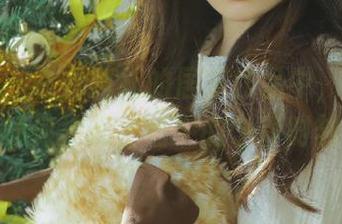 微密圈 - 在古阿扎的居家作品中，观看她如何捕捉生活中的宁静时刻