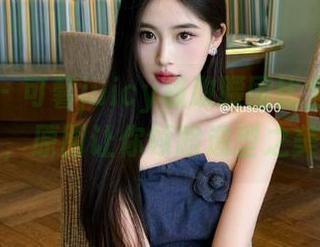 微密圈 - 可馨juicy极致腰围比全套写真，原图让你领略造型之美