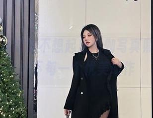最新的夏鸽鸽不想起床瑜伽写真照片，记录下每一个优美动作
