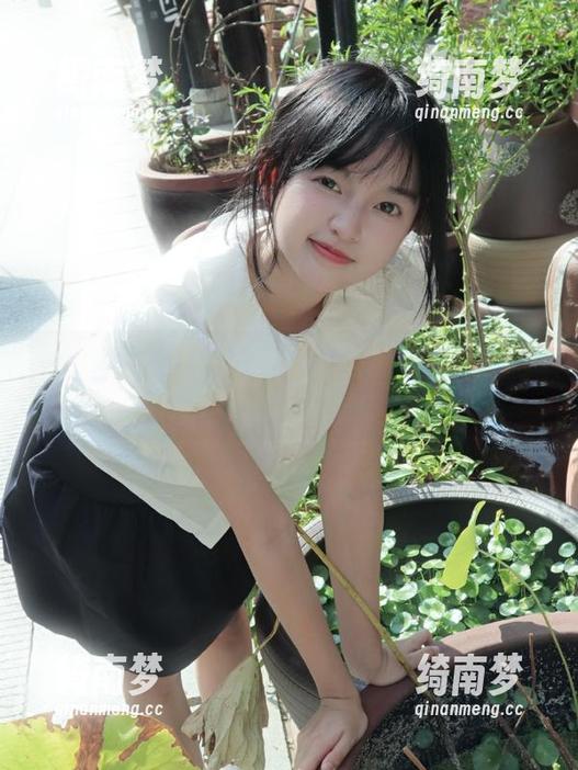 头条女神-文雪 头条女神 - 文雪写真全集上线,带你体验不同剧情的魅力!