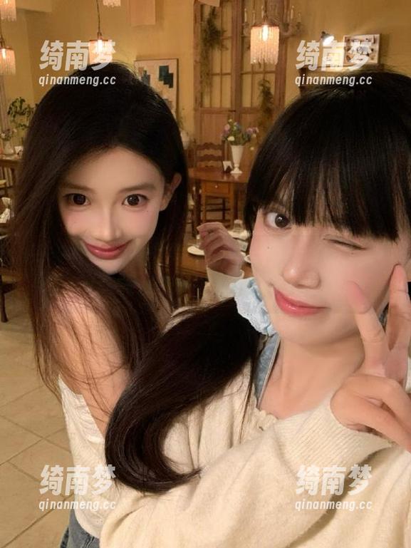 头条女神 - 杨曼妮小女仆吃货厨娘的超级美味写真合集，分享你的美食梦想