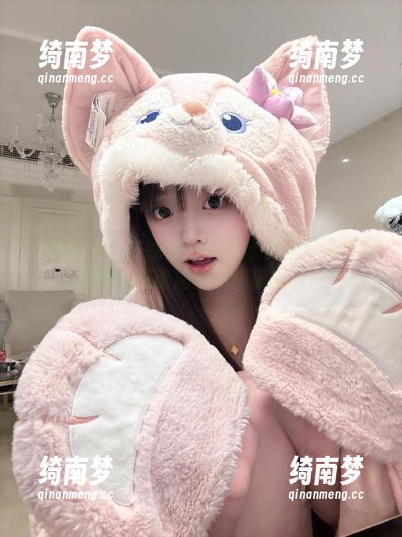 头条女神-白一晗 头条女神 - 在线与白一晗泳装照作零距离接触,探索她的时尚新高度!
