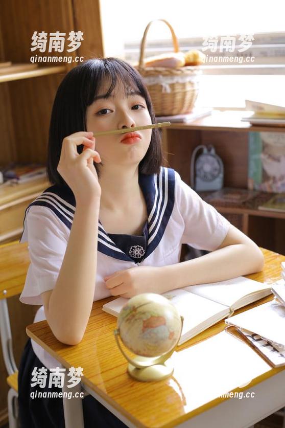微密圈 - 高清原图首发！奔跑的晶骡子苗条身材真是一道无法忽视的风景线！