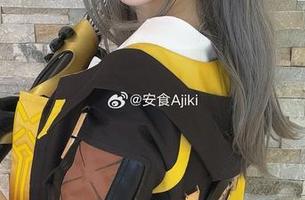 安食Ajiki呈现的修女风格美图图集，尽显独特视觉魅力