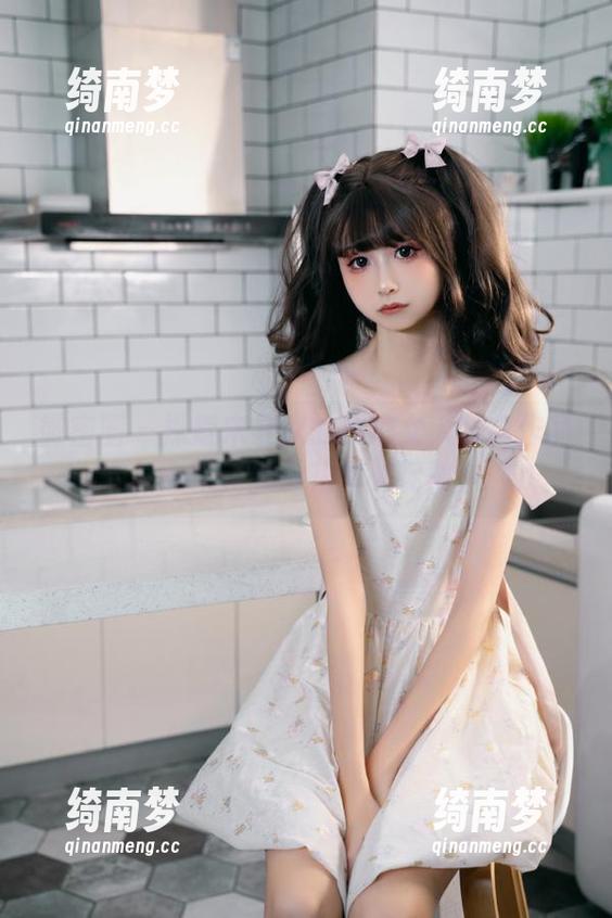 微密圈 - 探索宋昱欣的玫瑰女人写真作品合集，感受花般的绽放