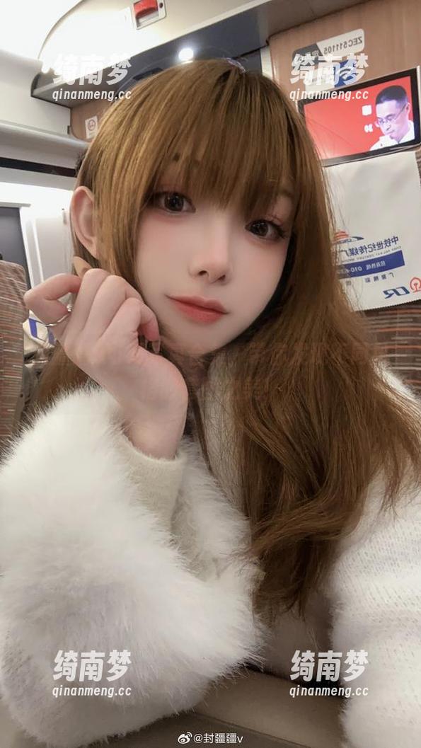 封疆疆v 封疆疆v可爱写真合集,带你发现不同风格的套图之美!