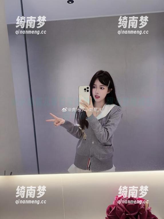 小小奶瓶儿夏日写真精选，图片定格难忘的青春时光