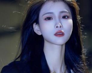 微密圈 - 与“小猫咪ck”一起迎接夏天：分享她最新写真作品的原图，感受气息中的青春与生命！