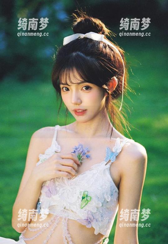 尤果网 - 最新乔依琳婚纱图册上线：探索她独特婚纱风格，尽显优雅与魅力！