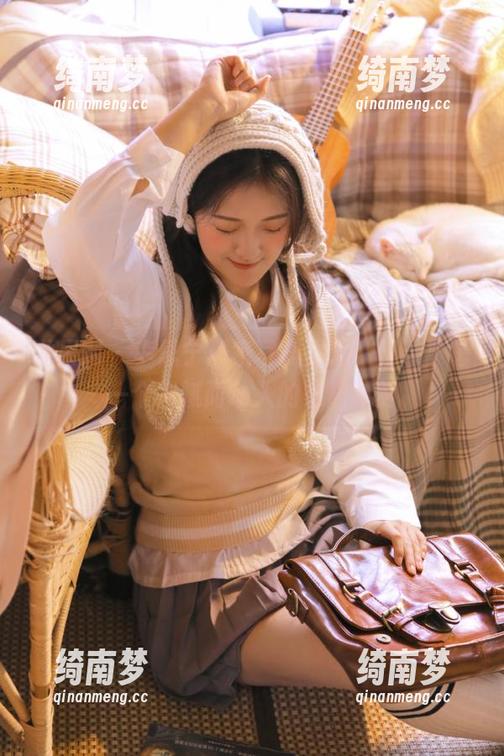 尤果网 - 李思宁居家写真全套，记录下每一个细腻而动人的家居时刻